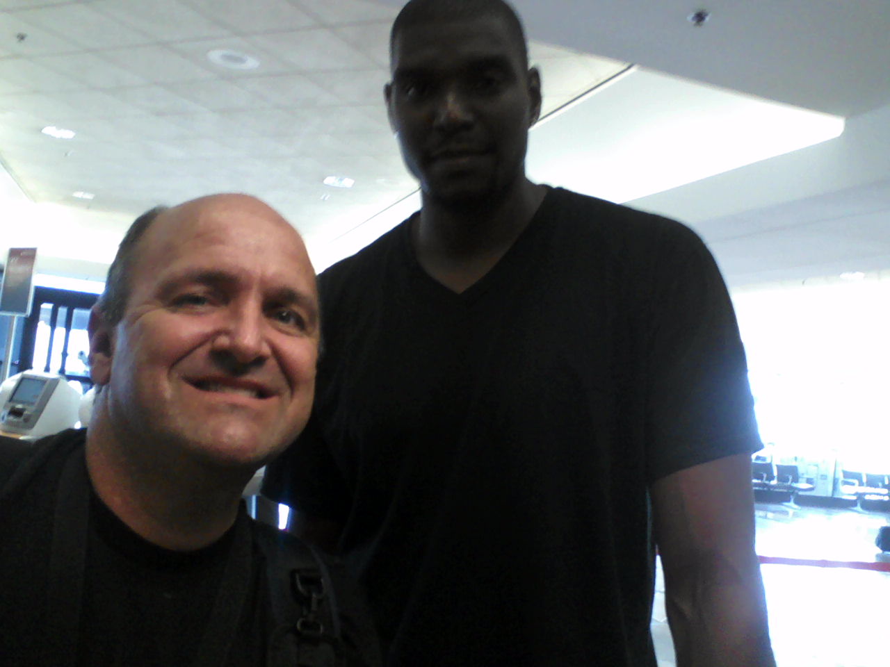 Bluelou & NBA Star Andrew Bynum